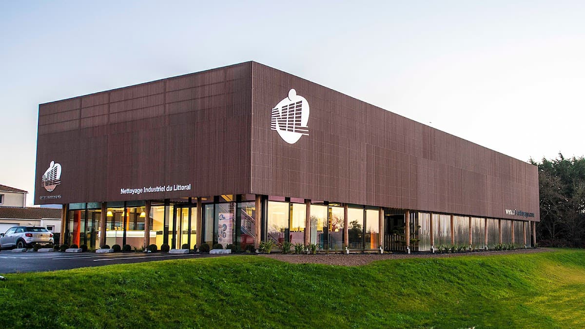 N.I.L Nettoyage Industriel du Littoral — société de nettoyage extrême à Les Sables-d'Olonne