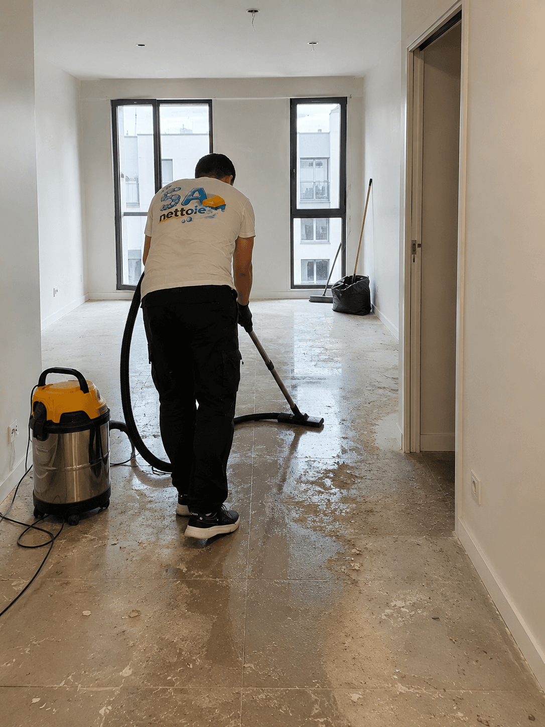 SA nettoie — société de nettoyage extrême à Gennevilliers