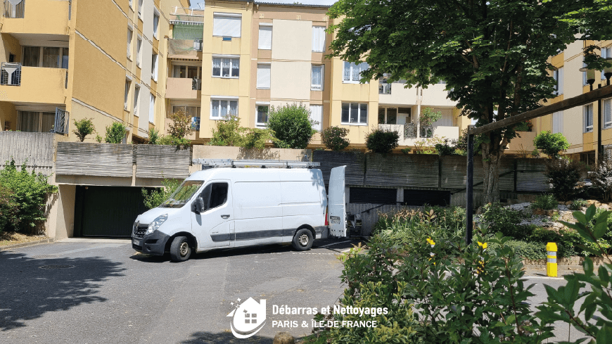Débarras et Nettoyages — société de nettoyage extrême à Saint-Maur-des-Fossés