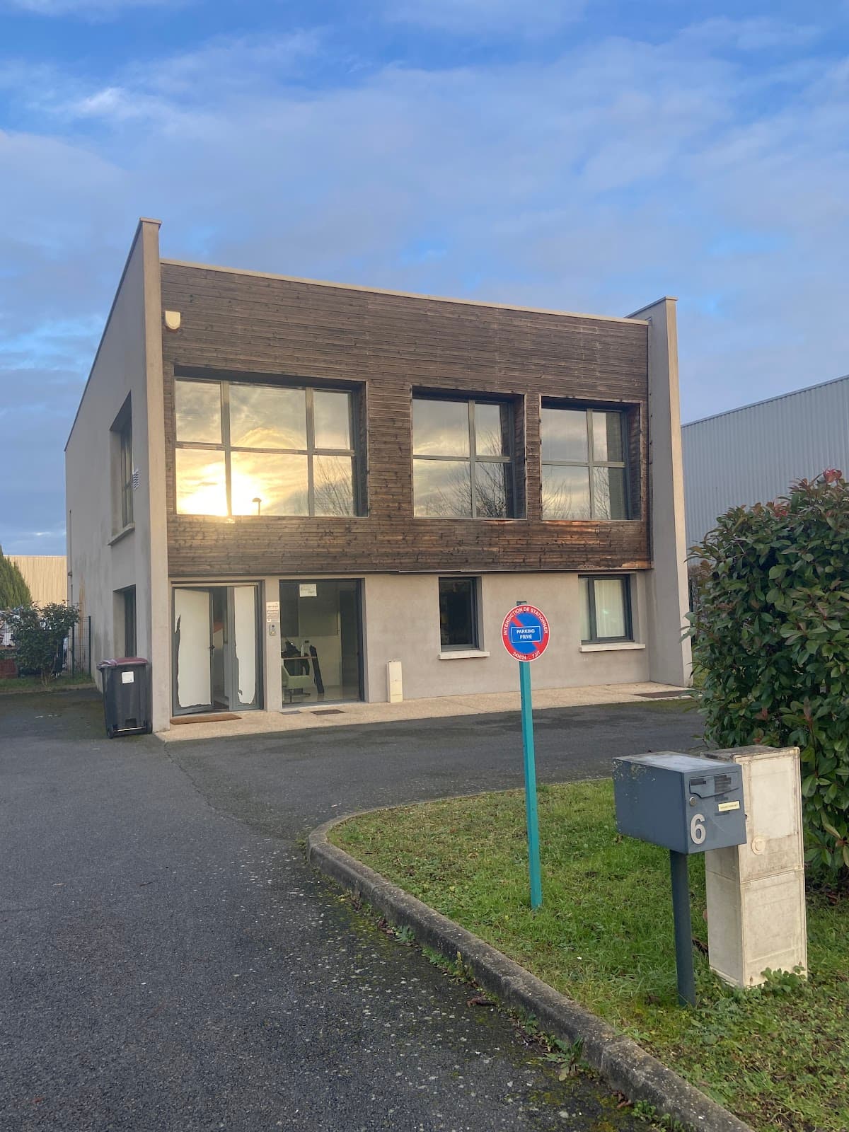 Groupe Paris — société de nettoyage extrême à Évry-Courcouronnes