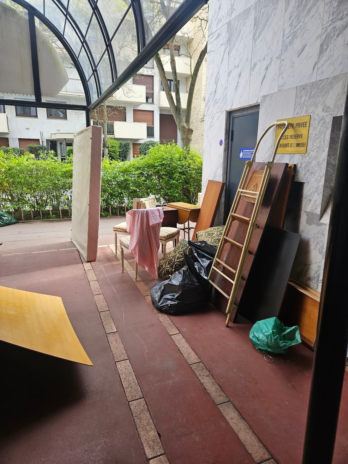 Débarras proclean — société de nettoyage extrême à Saint-Maur-des-Fossés